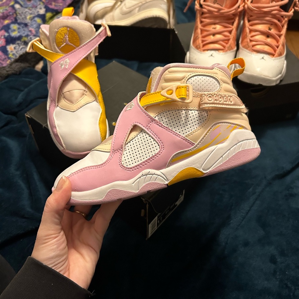 Jordan Retro 8s